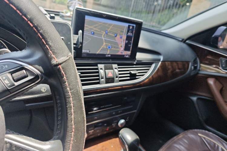 Used Audi A6L 2017 30 FSI Comfort Model Audio And AC Panel