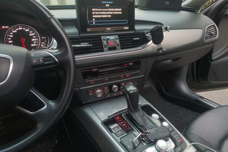 Used Audi A6L 2017 30 FSI Technology Model Audio And AC Panel