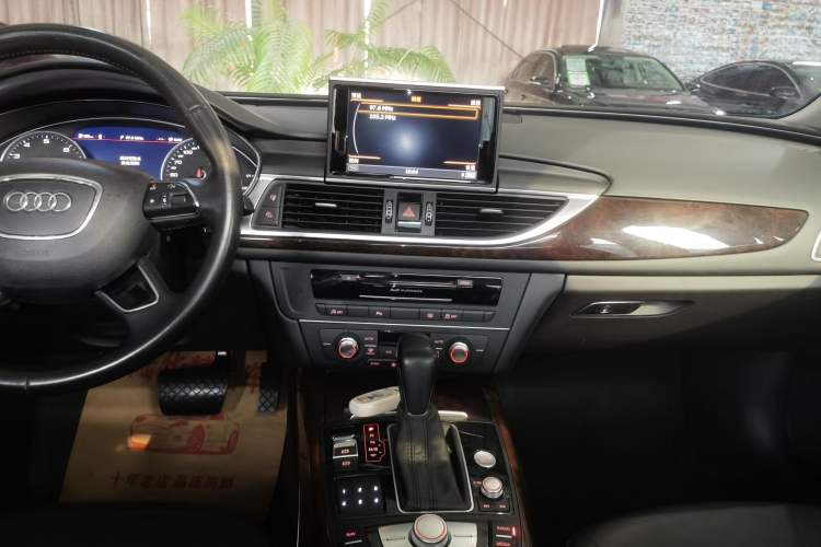 Used Audi A6L 2017 TFSI Comfort Model Audio And AC Panel