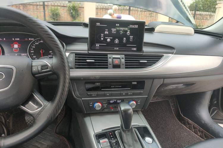 Used Audi A6L 2017 TFSI Technology Edition Audio And AC Panel