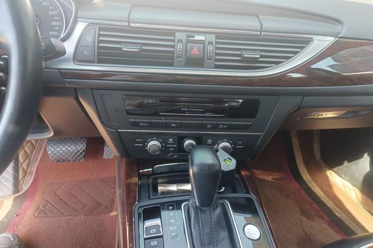 Used Audi A6L 2017 TFSI Technology Edition Audio And AC Panel