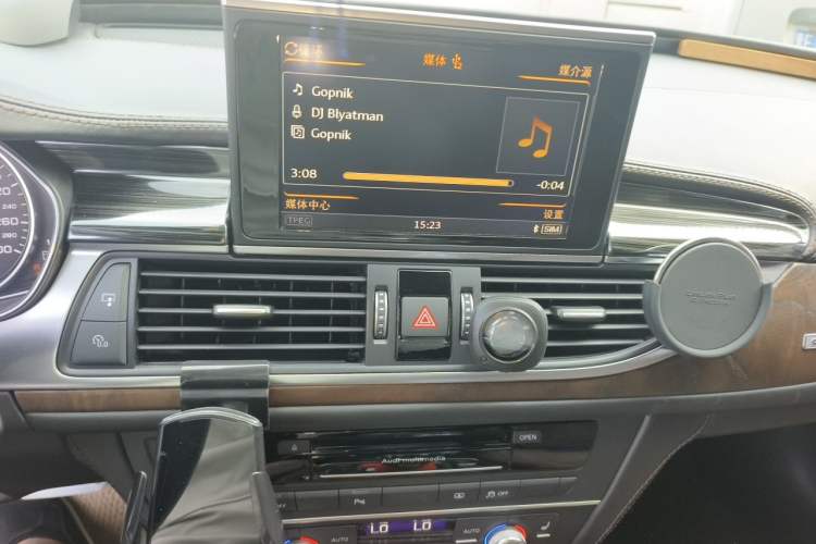 Used Audi A6L 2017 50 TFSI quattro Prestige Edition Audio And AC Panel