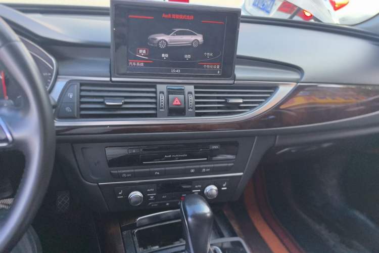 Used Audi A6L 2017 30 FSI Comfort Model Audio And AC Panel