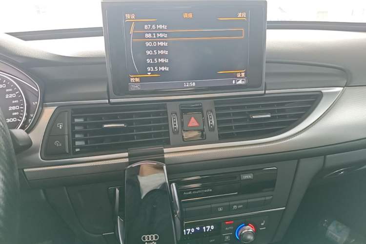 Used Audi A6L  Audio And AC Panel