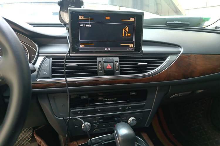 Used Audi A6L 2017 30 FSI Comfort Model Audio And AC Panel