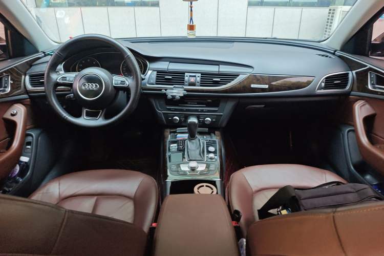 Used Audi A6L 2017 45 TFSI quattro Sport Edition Center Console