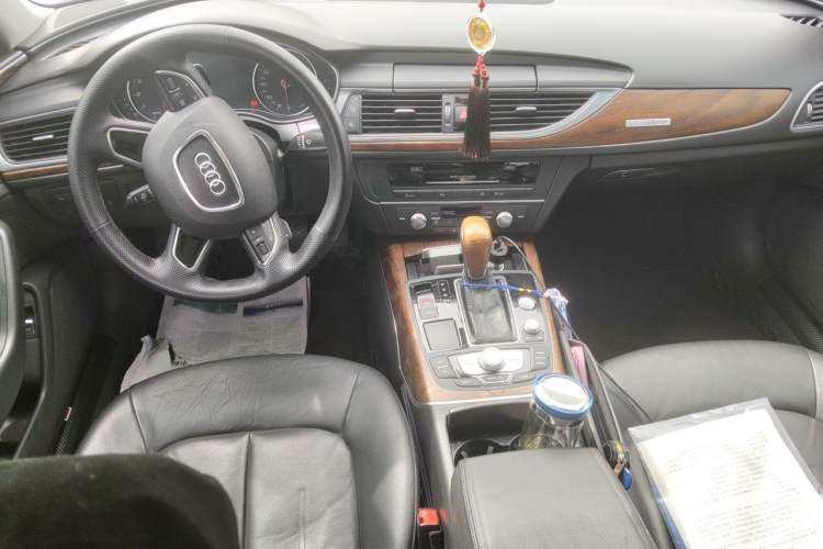 Used Audi A6L 2017 TFSI Comfort Model Center Console