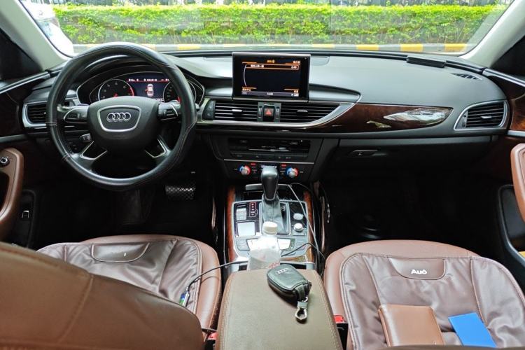 Used Audi A6L 2017 30 FSI Comfort Model Center Console