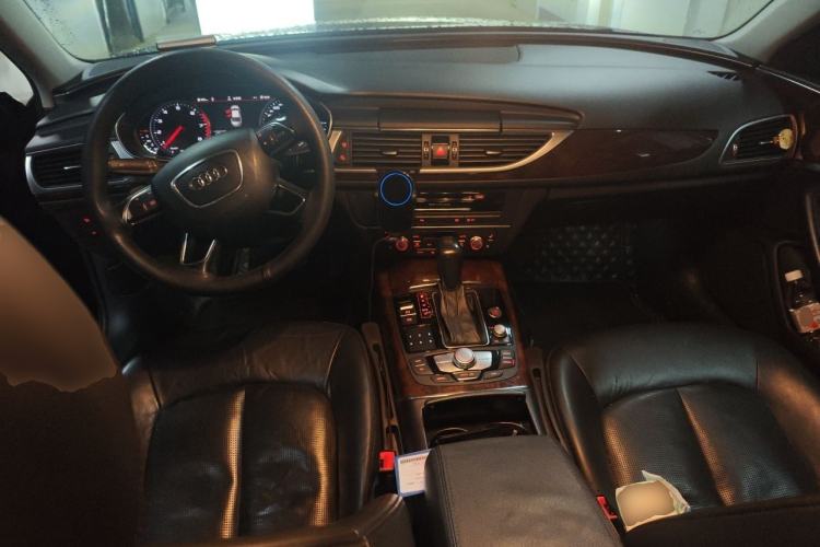 Used Audi A6L 2017 30 FSI Comfort Model Center Console
