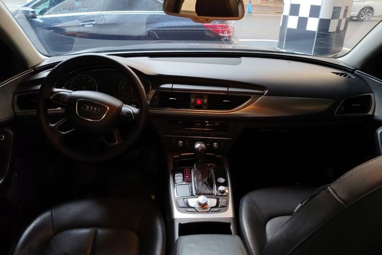 Used Audi A6L 2017 30 FSI Technology Model Center Console