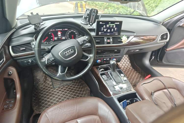 Used Audi A6L 2017 30 FSI Comfort Model Center Console