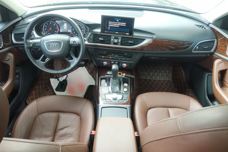 Used Audi A6L 2017 30 FSI Comfort Model Center Console