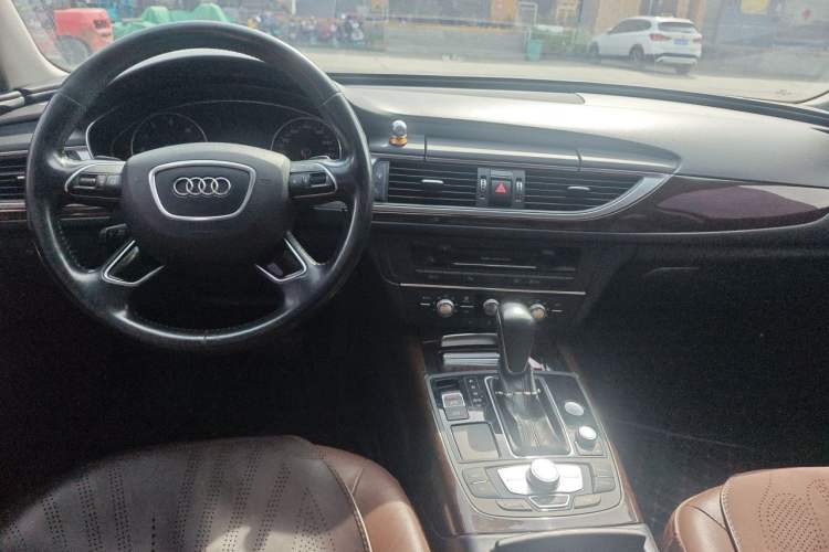 Used Audi A6L 2017 TFSI Comfort Model Center Console