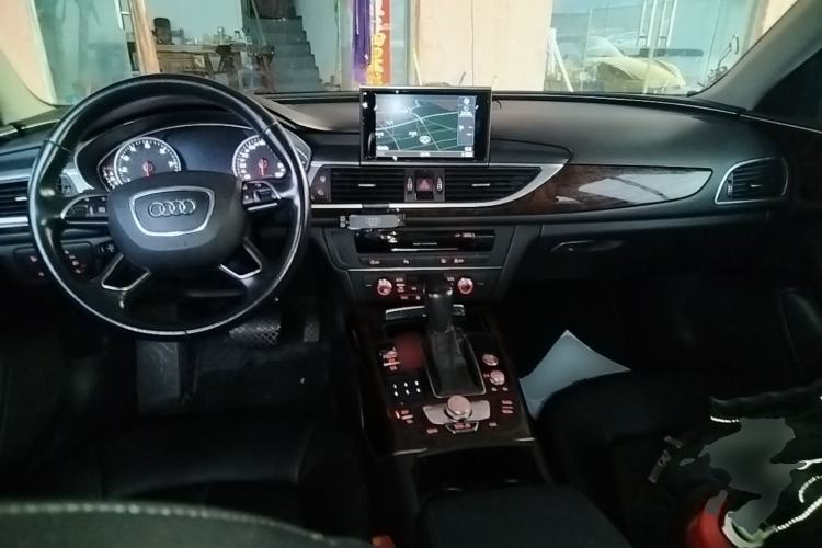 Used Audi A6L 2017 30 FSI Comfort Model Center Console