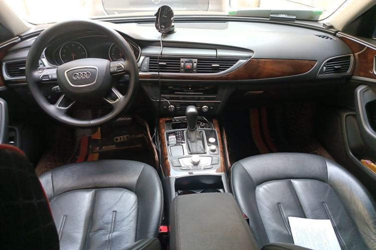 Used Audi A6L 2017 30 FSI Comfort Model Center Console