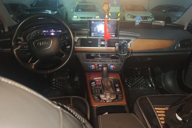 Used Audi A6L 2017 30 FSI Comfort Model Center Console