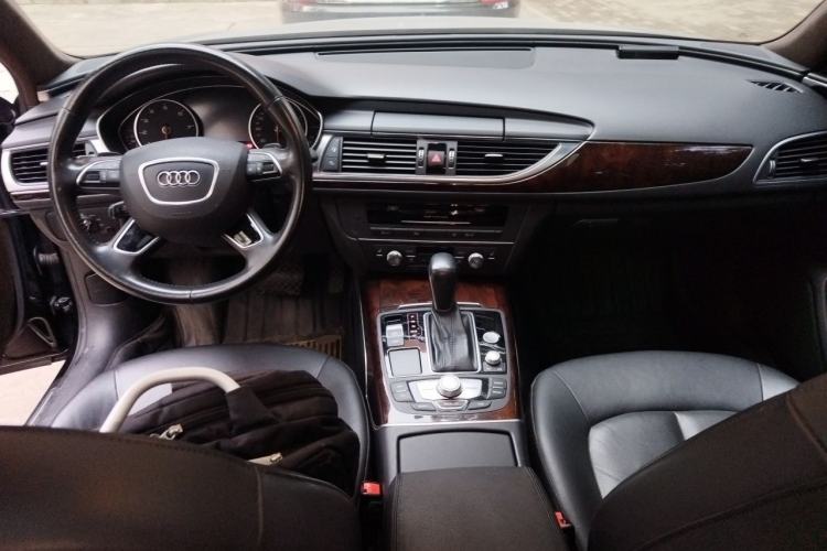 Used Audi A6L 2017 30 FSI Comfort Model Center Console