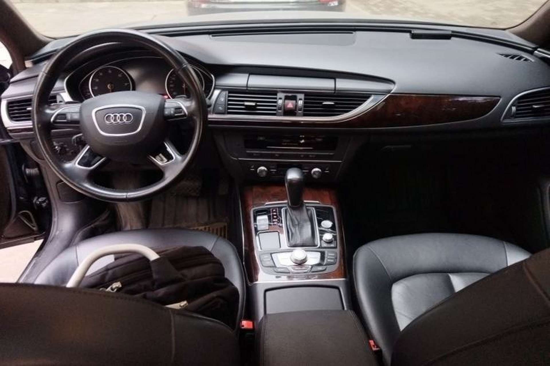 Used Audi A6L 2017 30 FSI Comfort Model Center Console