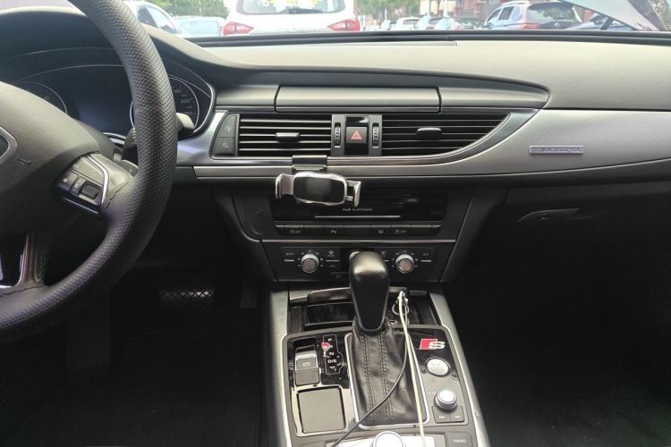 Used Audi A6L 2017 TFSI Technology Edition Center Console