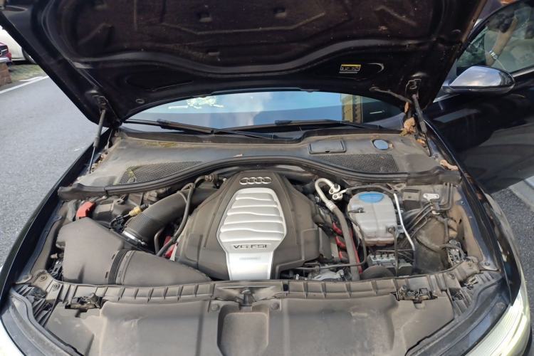 Used Audi A6L 2017 30 FSI Comfort Model Engine Bay