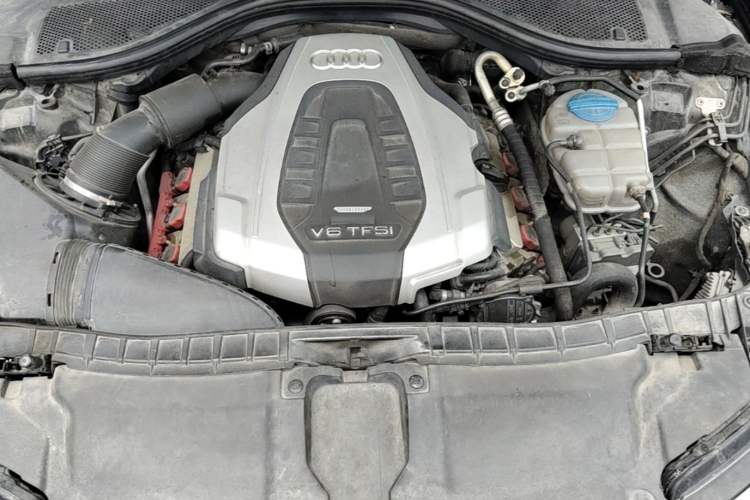 Used Audi A6L 2017 45 TFSI quattro Sport Edition Engine Bay