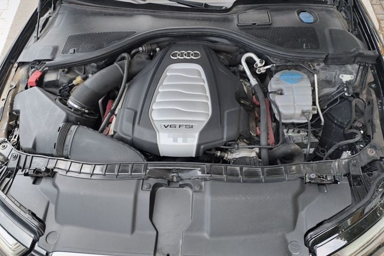 Used Audi A6L 2017 30 FSI Comfort Model Engine Bay