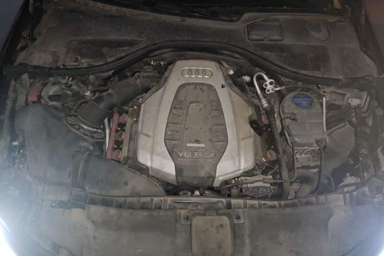 Used Audi A6L 2017 45 TFSI quattro Sport Edition Engine Bay