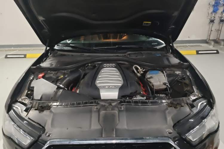 Used Audi A6L 2017 30 FSI Comfort Model Engine Bay