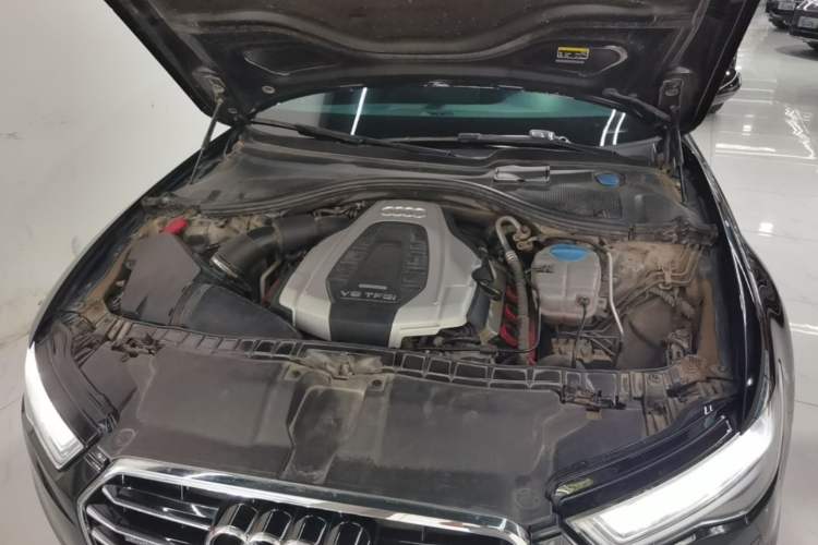Used Audi A6L 2017 45 TFSI quattro Sport Edition Engine Bay