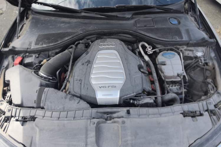 Used Audi A6L 2017 30 FSI Comfort Model Engine Bay