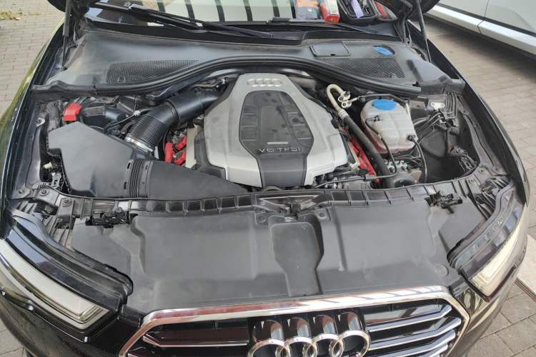 Used Audi A6L 2017 45 TFSI quattro Sport Edition Engine Bay