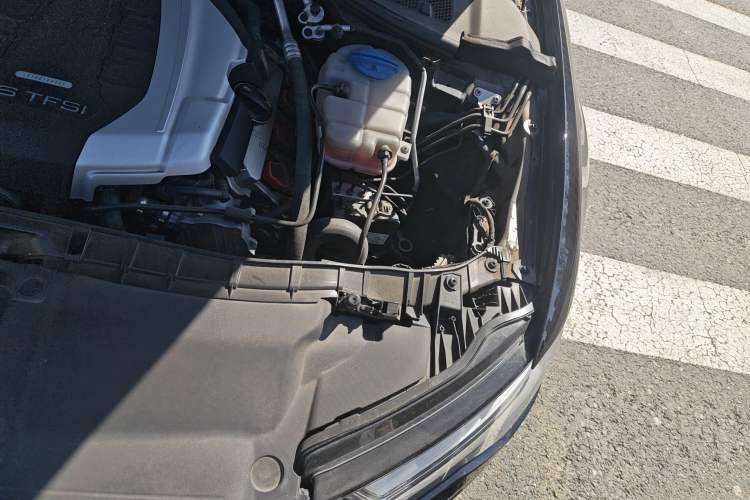 Used Audi A6L 2017 45 TFSI quattro Sport Edition Engine Bay Left
