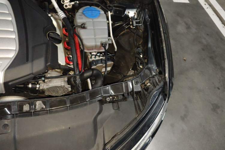 Used Audi A6L 2017 30 FSI Comfort Model Engine Bay Left