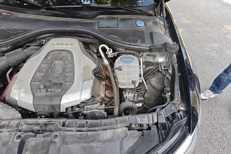 Used Audi A6L 2017 45 TFSI quattro Sport Edition Engine Bay Left