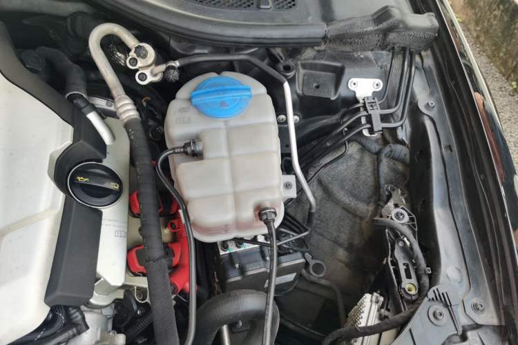 Used Audi A6L 2017 45 TFSI quattro Sport Edition Engine Bay Left