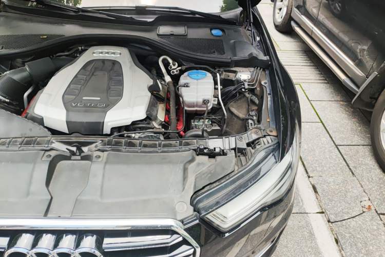 Used Audi A6L 2017 45 TFSI quattro Sport Edition Engine Bay Left