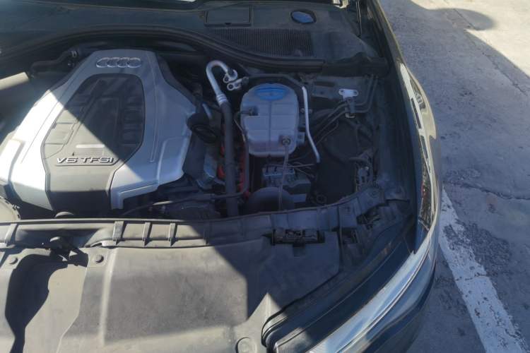 Used Audi A6L 2017 45 TFSI quattro Sport Edition Engine Bay Left