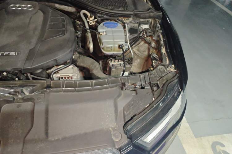 Used Audi A6L 2017 TFSI Technology Edition Engine Bay Left
