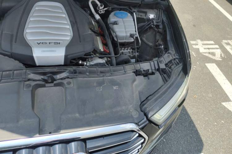 Used Audi A6L 2017 30 FSI Comfort Model Engine Bay Left