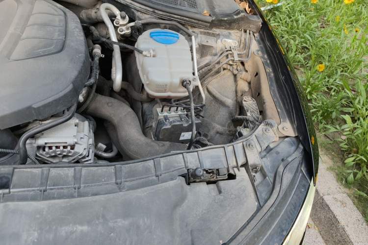 Used Audi A6L 2017 TFSI Technology Edition Engine Bay Left