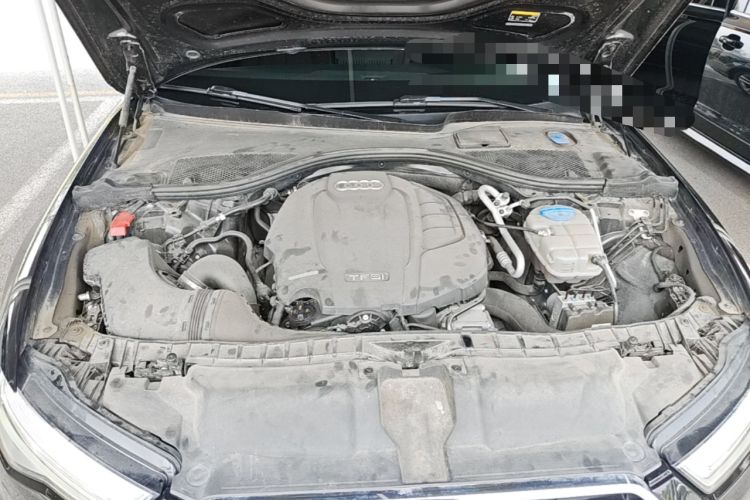 Used Audi A6L  Engine Bay