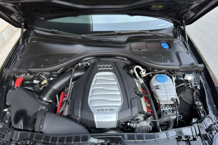 Used Audi A6L 2017 30 FSI Comfort Model Engine Bay