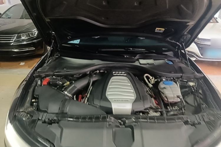 Used Audi A6L 2017 30 FSI Comfort Model Engine Bay