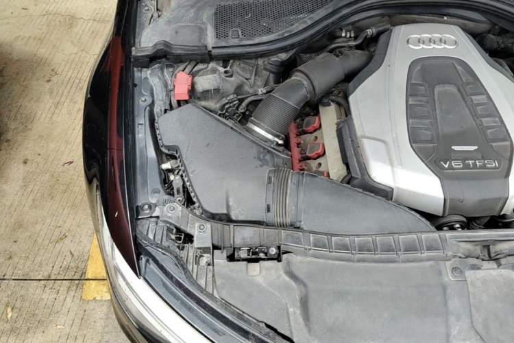 Used Audi A6L 2017 45 TFSI quattro Sport Edition Engine Bay Right