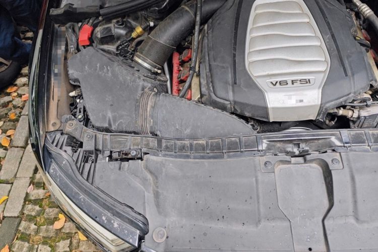 Used Audi A6L 2017 30 FSI Comfort Model Engine Bay Right