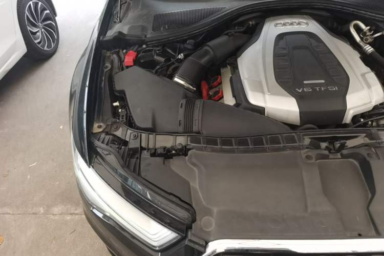 Used Audi A6L 2017 45 TFSI quattro Sport Edition Engine Bay Right