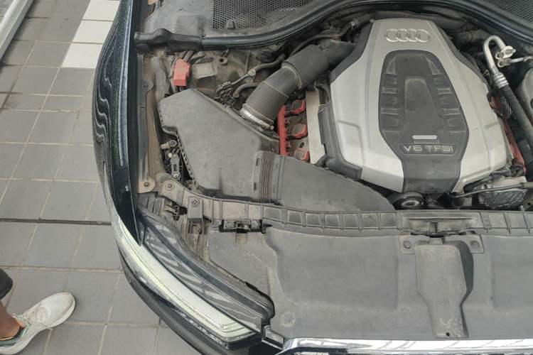 Used Audi A6L 2017 45 TFSI quattro Sport Edition Engine Bay Right