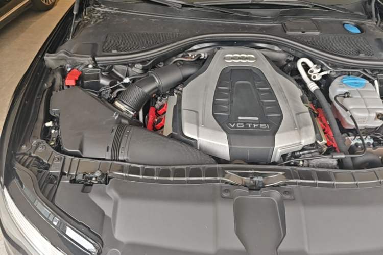 Used Audi A6L 2017 45 TFSI quattro Sport Edition Engine Bay Right