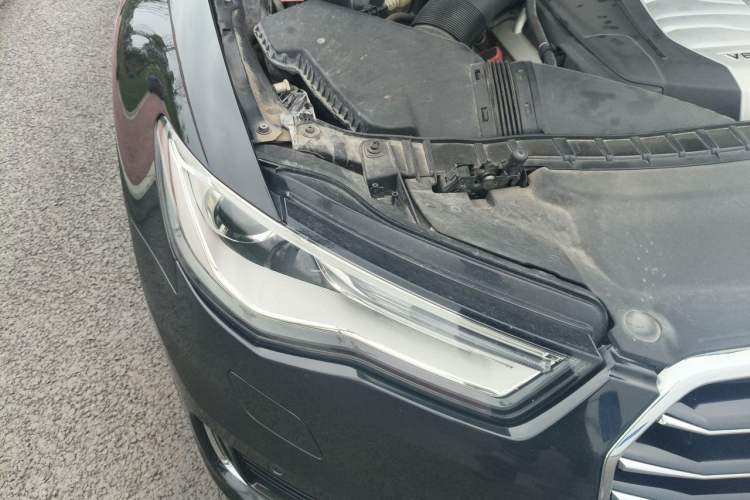 Used Audi A6L 2017 30 FSI Technology Model Engine Bay Right