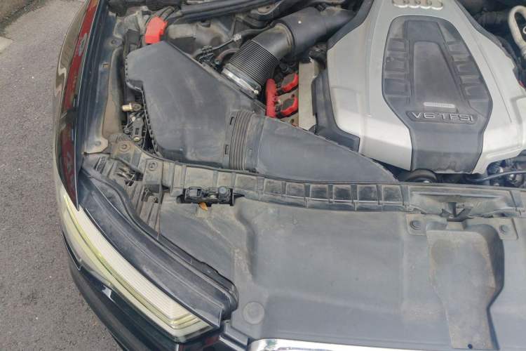 Used Audi A6L 2017 45 TFSI quattro Sport Edition Engine Bay Right